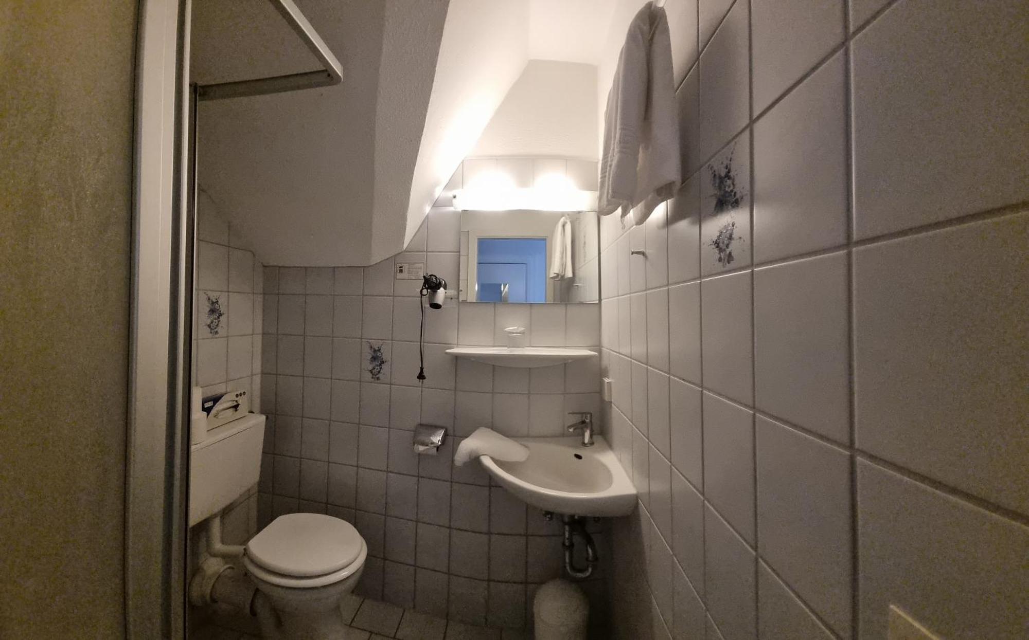 Hotel-Cafe-Lindow Веннингштедт Экстерьер фото