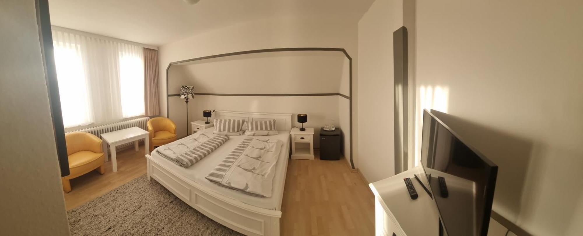 Hotel-Cafe-Lindow Веннингштедт Экстерьер фото